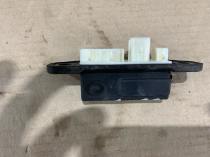 Кнопка багажника б/у Тойота RAV4 50 84995-42070 оригинал