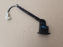 Кнопка багажника Тойота RAV4 50 84966-42020 упакована и готова к отправке