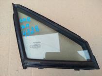 Форточка двери правая передняя Toyota C-HR OEM 68125-F4010 — общий вид с разными ракурсами