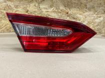Фонарь в крышку багажника toyota camry 70 xv70 2017-2023 задн. лев.
