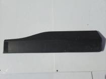 Молдинг задней правой двери Toyota RAV4 50 XA50 OEM 75077-42040 в ракурсе 3/4