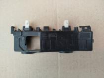 Правый передний кронштейн крыла Hyundai Tucson TL 2015-2021 (OEM 86514-D3000) после мойки на стеллаже