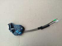 Оригинальный замок двери Toyota RAV4 50 задний правый 69050-48060 на складе