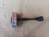 правый оригинальный ограничитель двери Infiniti Q50 V37 80430-4GA0A на авторазборе
