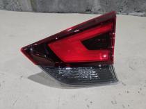 Фонарь правый Nissan X-Trail T32 2018-2021 26550-4BA0A вид с фронтальной стороны