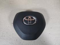 Подушка безопасности в руль toyota corolla e210  2018-  