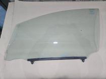 /upload/iblock/d65/5wrqfej3yfxk3ndgkfulhnz5xs9njws5.webp: Стекло двери Toyota Prius 4 XW50 переднее левое общий вид