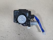 Замок двери багажника toyota rav4 50 xa50 2018- OEM 69070-42050 общий вид