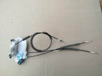 Передний правый замок двери Nissan X-Trail T32 OEM 80500-4CM0A б/у на светлом фоне