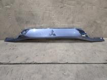 Накладка крышки багажника mitsubishi outlander 3 gf 2012-2022  