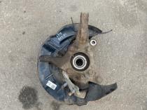 Поворотный кулак Lexus RX 4 передний левый OEM 48014-48011 крупным планом